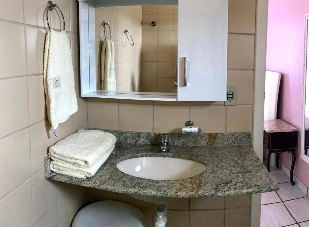 Apartamento Pe Na Areia E Aguas Tranquilas No Centro De Guarapari Dış mekan fotoğraf